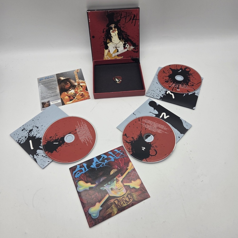 Slash Deluxe Edition 2CD 1DVD Box Set with Rare Guitar Pick 2010 Rock Album